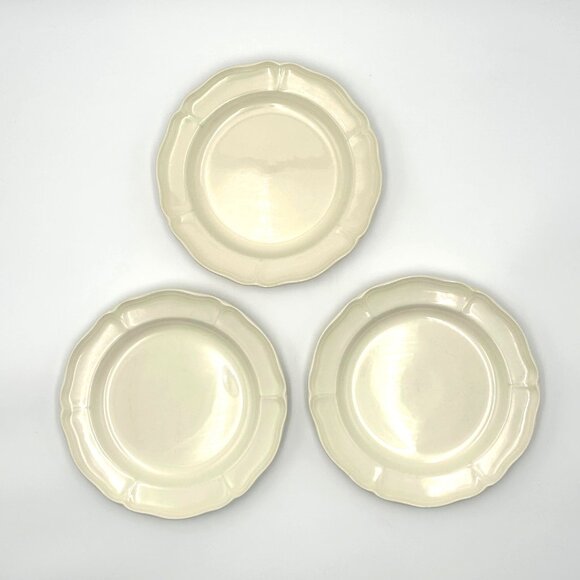 Vintage Wedgwood Queens Shape Cream Salad Plates |England Collectible, Set of 3 - Picture 7 of 13